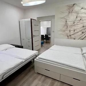 zkontrolujte dostupnost